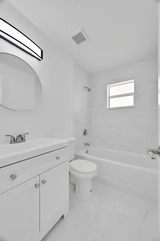 $359,900 | 5584 Southeast Katharine Avenue, Stuart, FL 34997