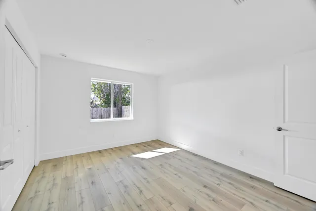 $359,900 | 5584 Southeast Katharine Avenue, Stuart, FL 34997