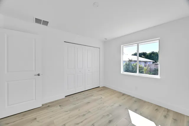 $359,900 | 5584 Southeast Katharine Avenue, Stuart, FL 34997