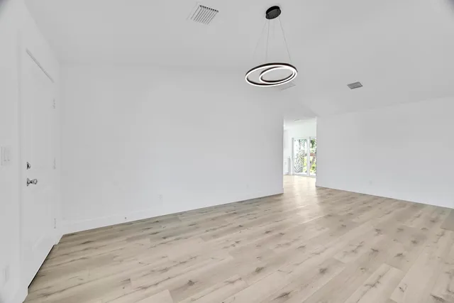 $359,900 | 5584 Southeast Katharine Avenue, Stuart, FL 34997