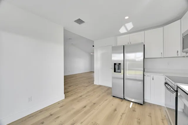 $359,900 | 5584 Southeast Katharine Avenue, Stuart, FL 34997