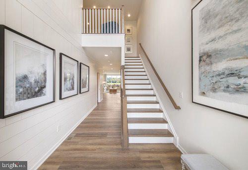 604 Conrad Drive Warrington, PA 18976 - Photo 2 of 21 Inviting 2 story foyer