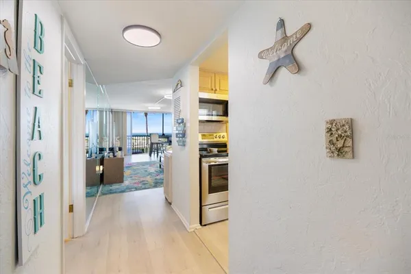 $3,000 | 1400 Tarpon Center Drive, Unit 204, Venice, FL 34285