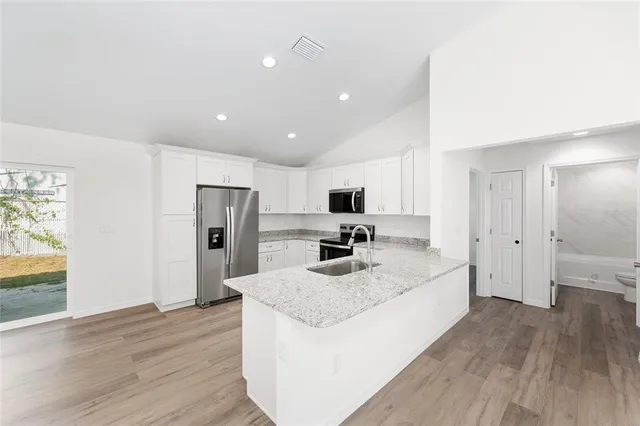 $2,200 | 636 Northeast 130th Court, Silver Springs, FL 34488