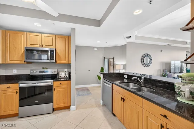 $469,000 | 2743 First Street, Unit 701, Fort Myers, FL 33916