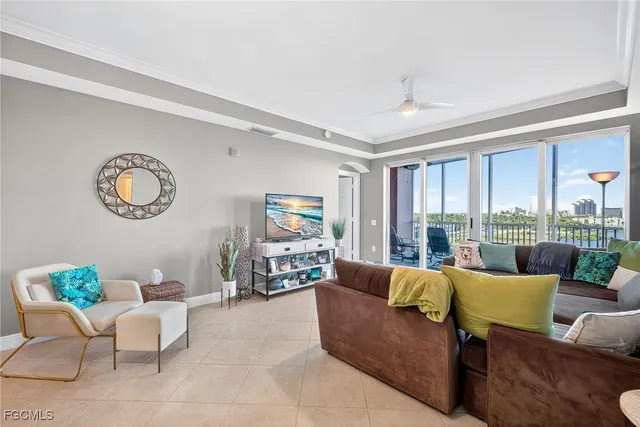 $469,000 | 2743 First Street, Unit 701, Fort Myers, FL 33916