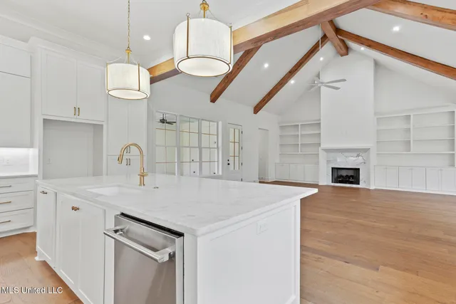 $724,500 | 1427 Highland Park Drive, Jackson, MS 39211