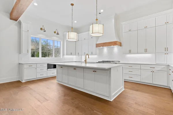 $724,500 | 1427 Highland Park Drive, Jackson, MS 39211