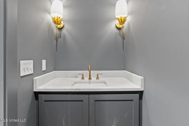 $724,500 | 1427 Highland Park Drive, Jackson, MS 39211