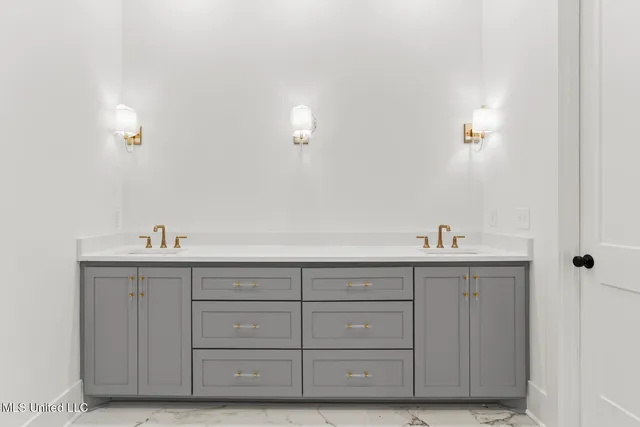 $724,500 | 1427 Highland Park Drive, Jackson, MS 39211