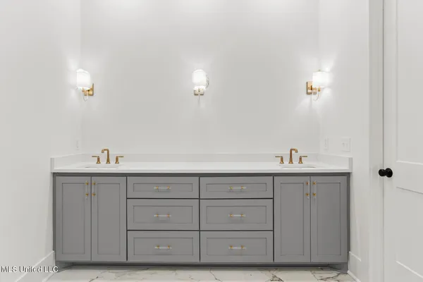 $724,500 | 1427 Highland Park Drive, Jackson, MS 39211