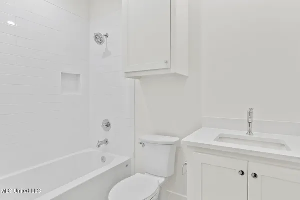 $724,500 | 1427 Highland Park Drive, Jackson, MS 39211