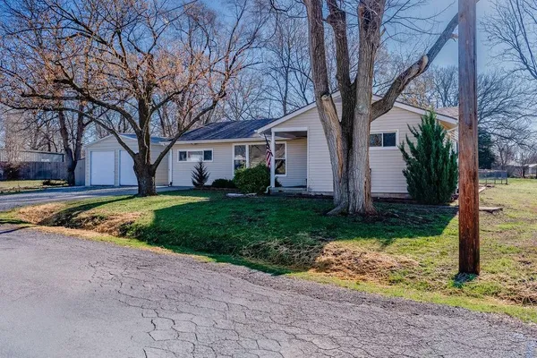 $249,000 | 1309 Sanders Street, Harrisonville, MO 64701