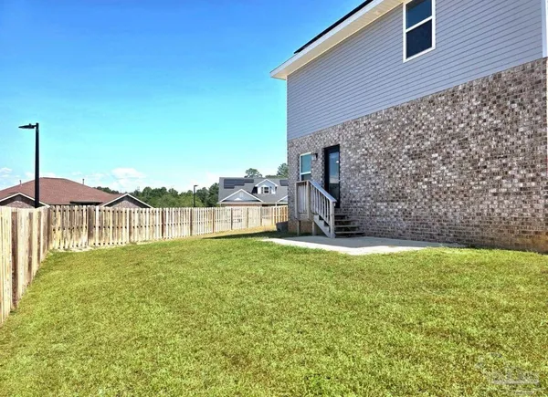 $2,400 | 7011 Brylington Boulevard, Pensacola, FL 32526