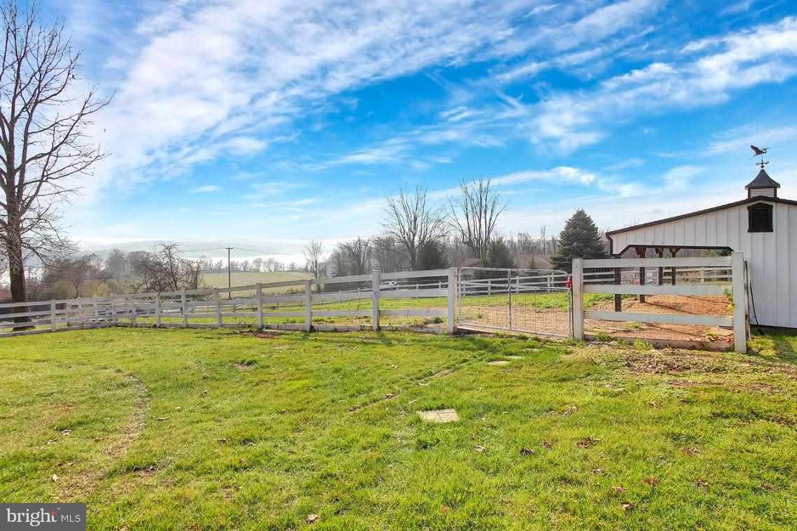 6321 Hoff Road Spring Grove, PA 17362 - Photo 27 of 28