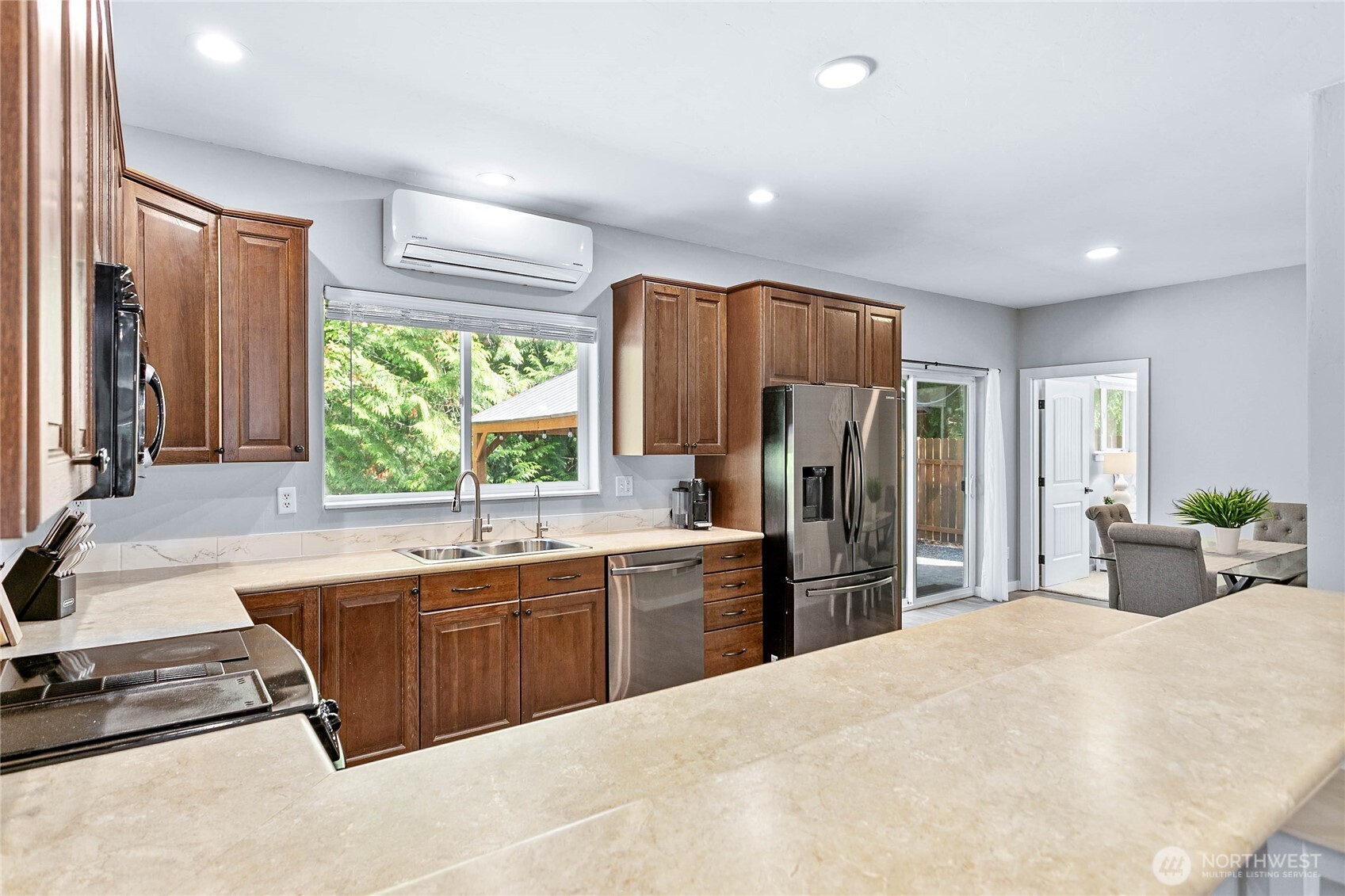 5909 Everson Goshen Road Bellingham, WA 98226 - Photo 12 of 39 Gallery Image 12