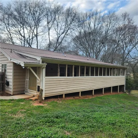 $320,000 | 582 South Cherokee Road, Social Circle, GA 30025