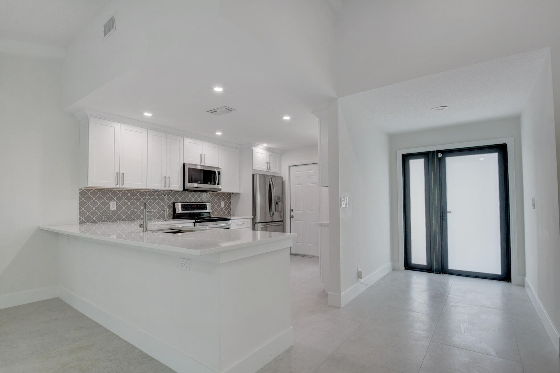 19495 Colorado Circle Boca Raton, FL 33434 - Photo 2 of 24 06_dsc_8328_29_30_31_32