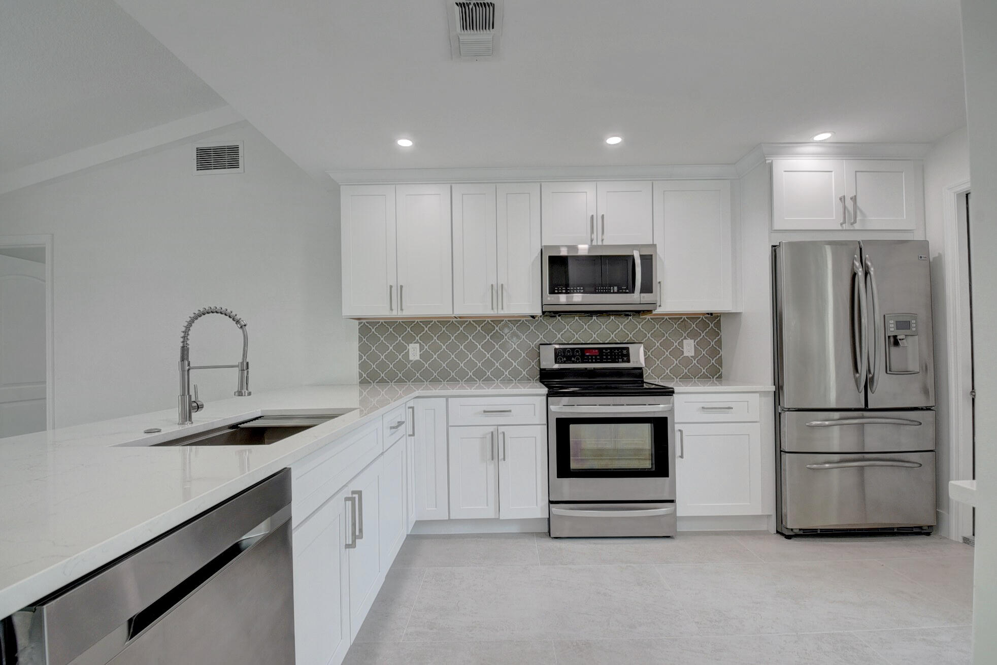 19495 Colorado Circle Boca Raton, FL 33434 - Photo 7 of 24 16_dsc_8458_59_60_61_62