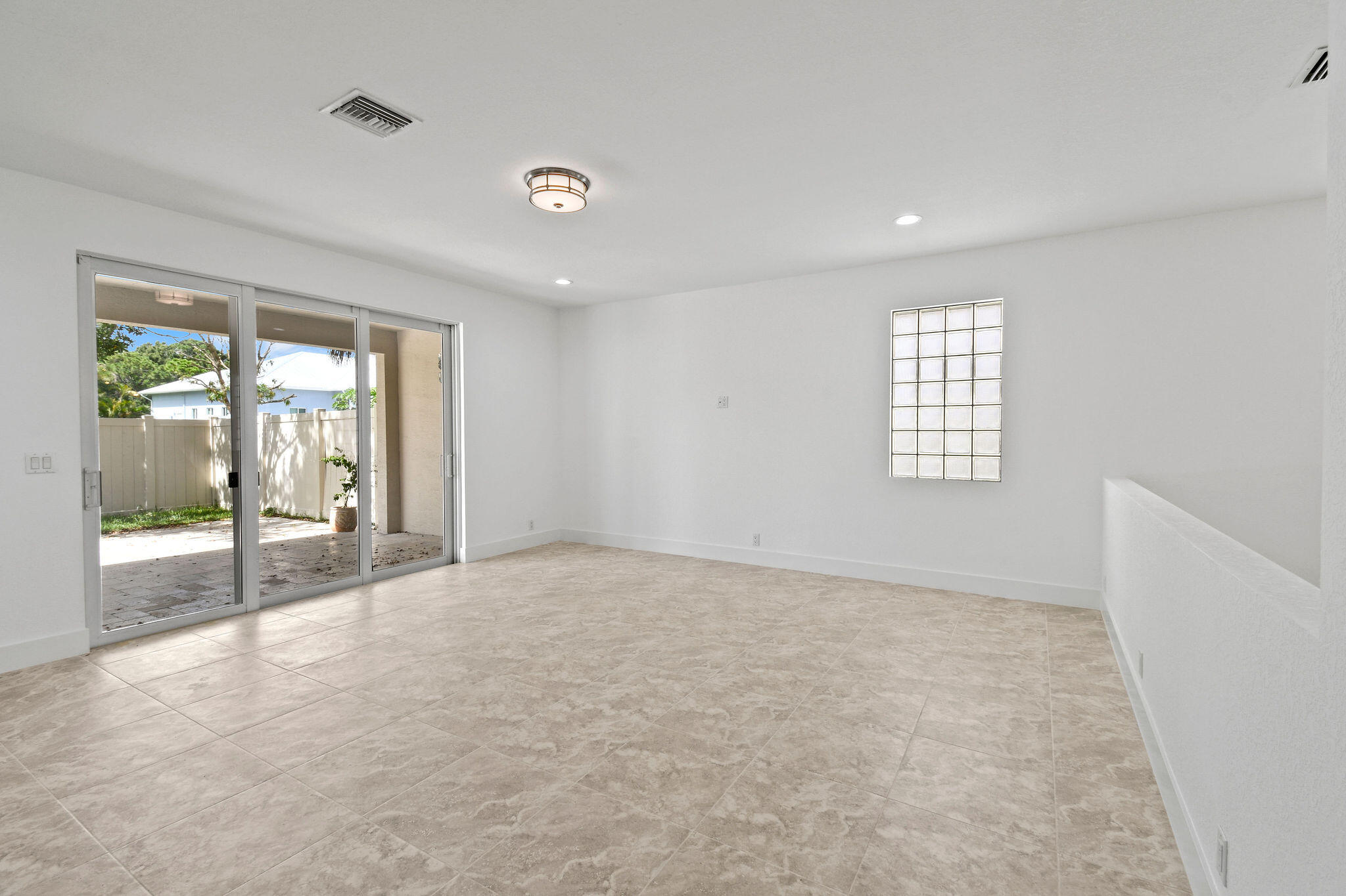 7115 Limestone Cay Road Jupiter, FL 33458 - Photo 12 of 56 7115LimestoneCayRd_16