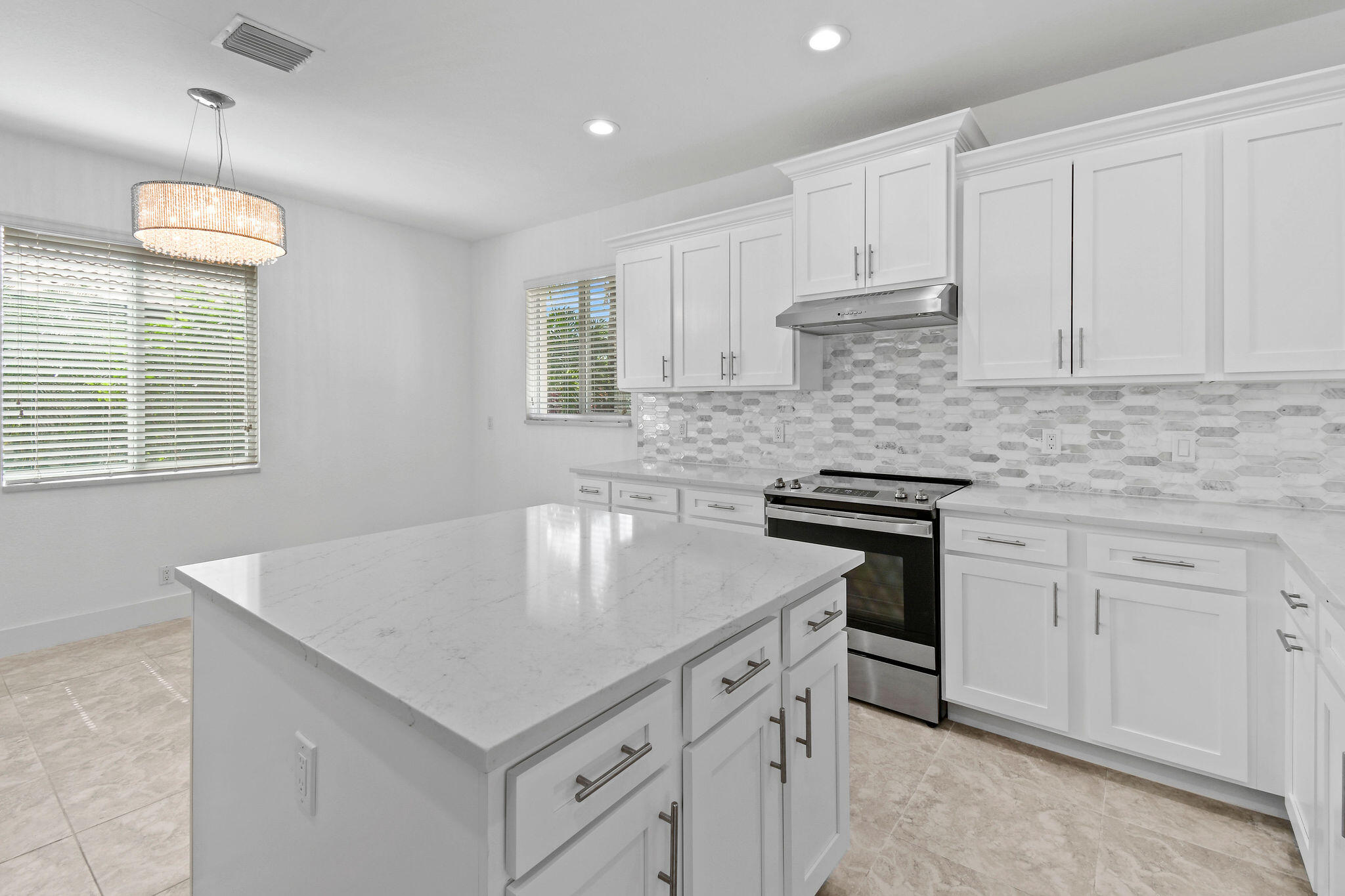 7115 Limestone Cay Road Jupiter, FL 33458 - Photo 18 of 56 7115LimestoneCayRd_23