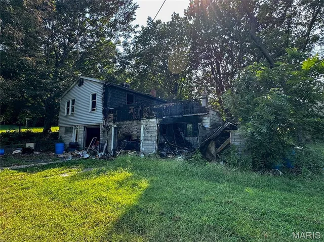 $9,000 | 1310 Vandalia Road, Hillsboro, IL 62049