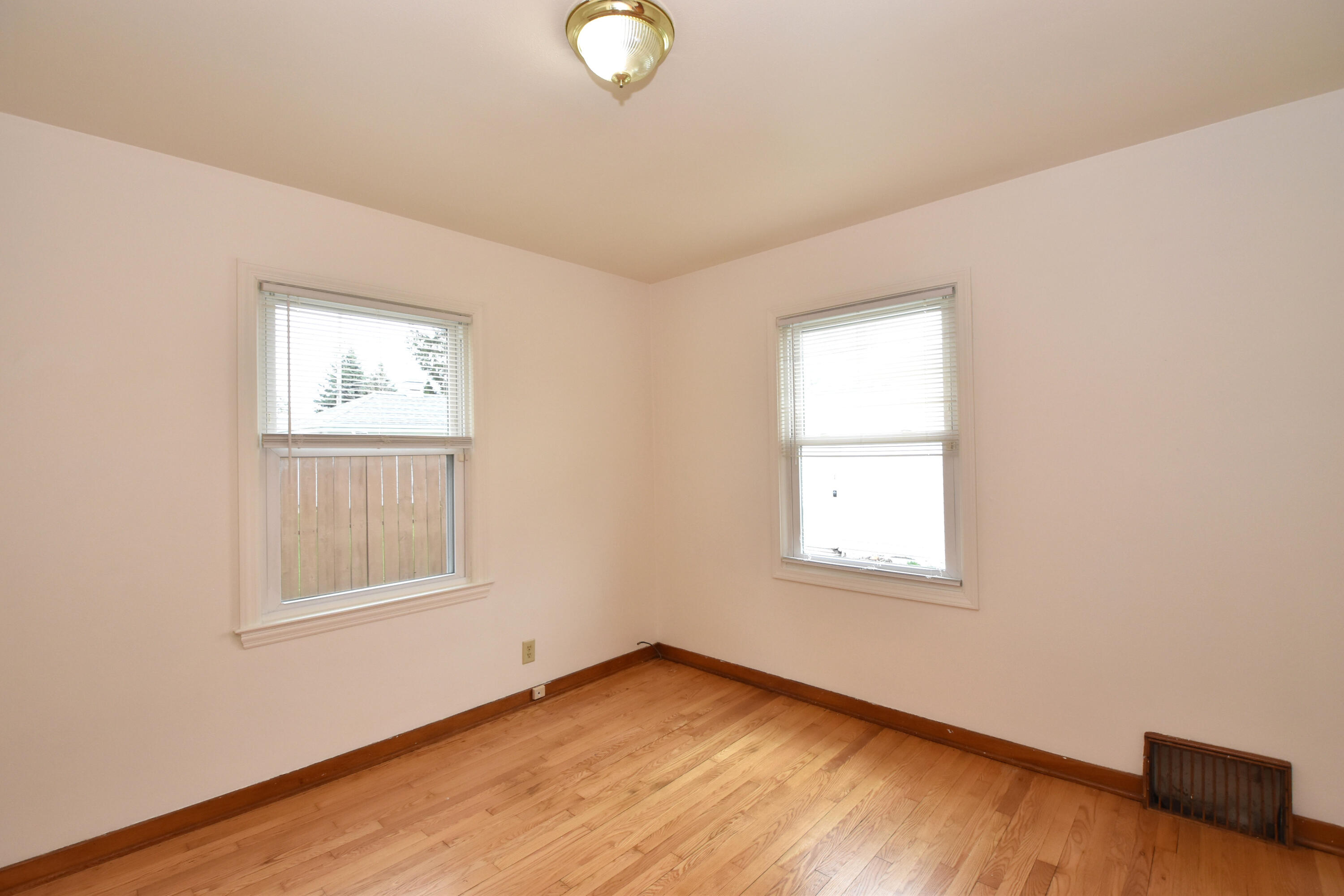 3115 Lasalle Street Racine, WI 53402 - Photo 19 of 25 2nd bedroom