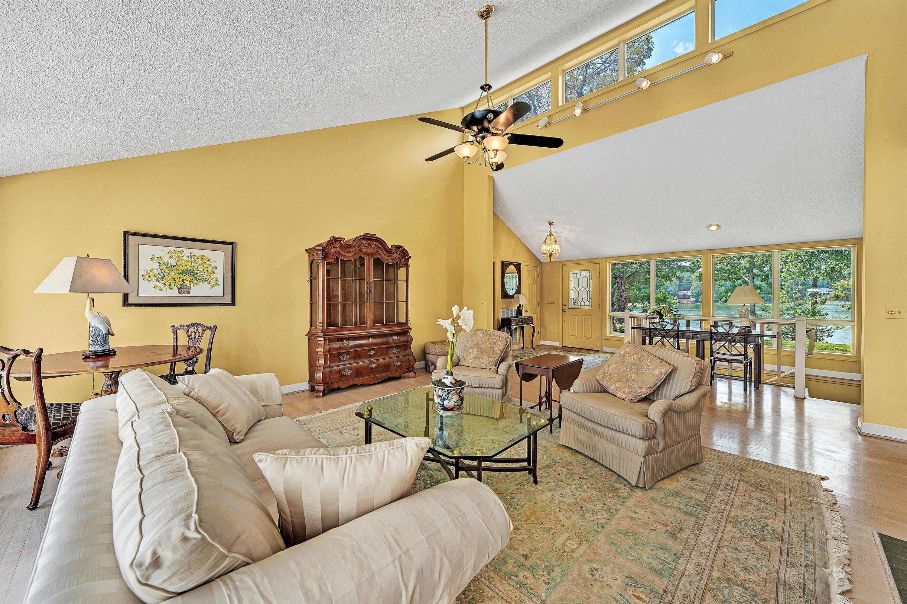2455 Merriman Way Road Moneta, VA 24121 - Photo 15 of 83 13-DSC00400
