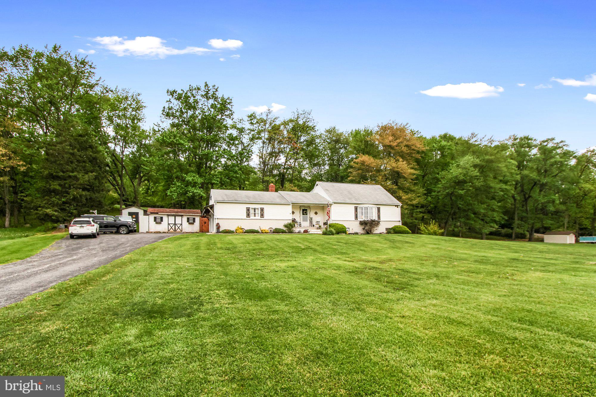 6782 Kopp Road Spring Grove, PA 17362 - Photo 3 of 30
