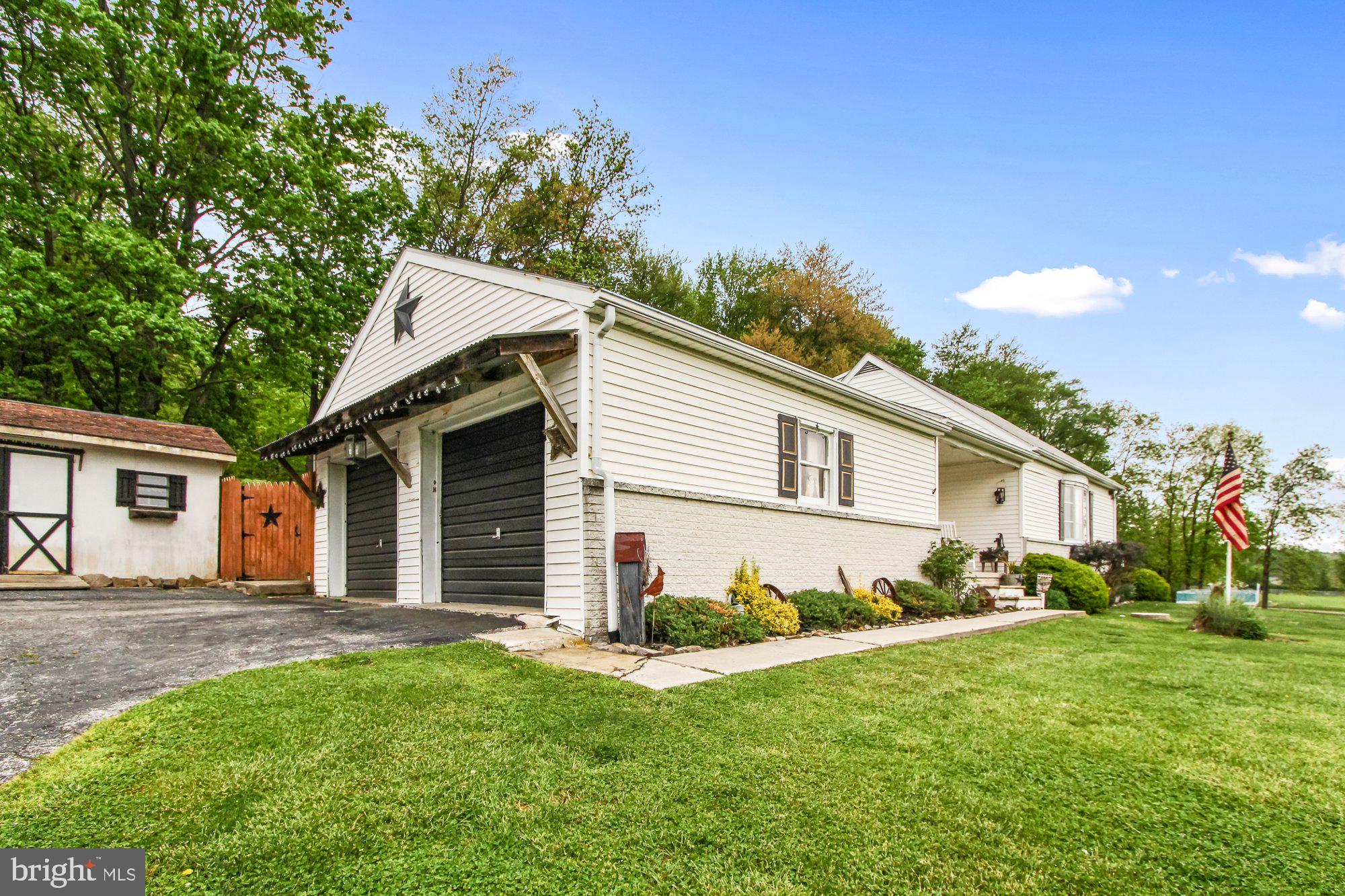 6782 Kopp Road Spring Grove, PA 17362 - Photo 4 of 30