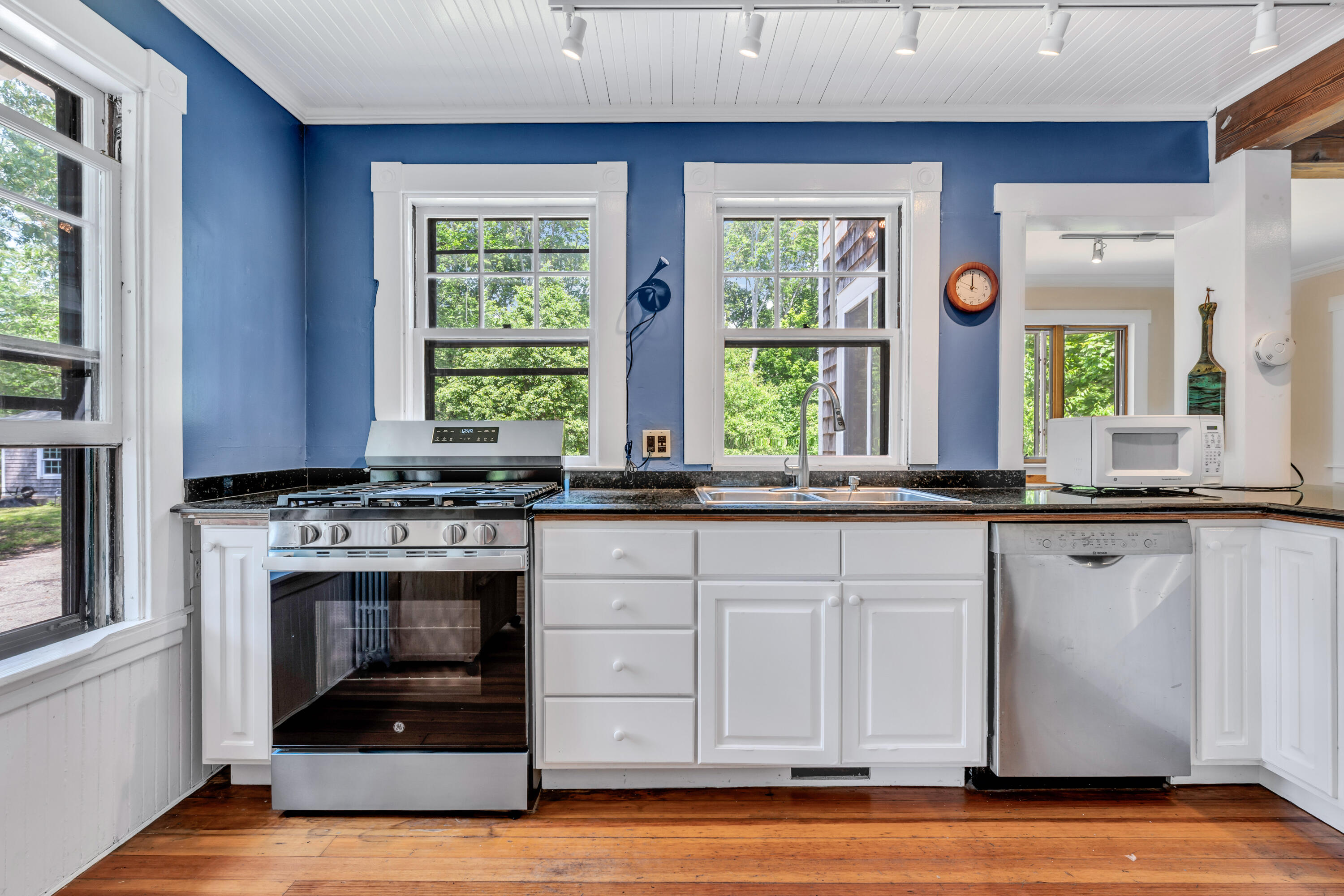 9 Wild Harbor Road North Falmouth, MA 02556 - Photo 9 of 31 44-IMGP6154