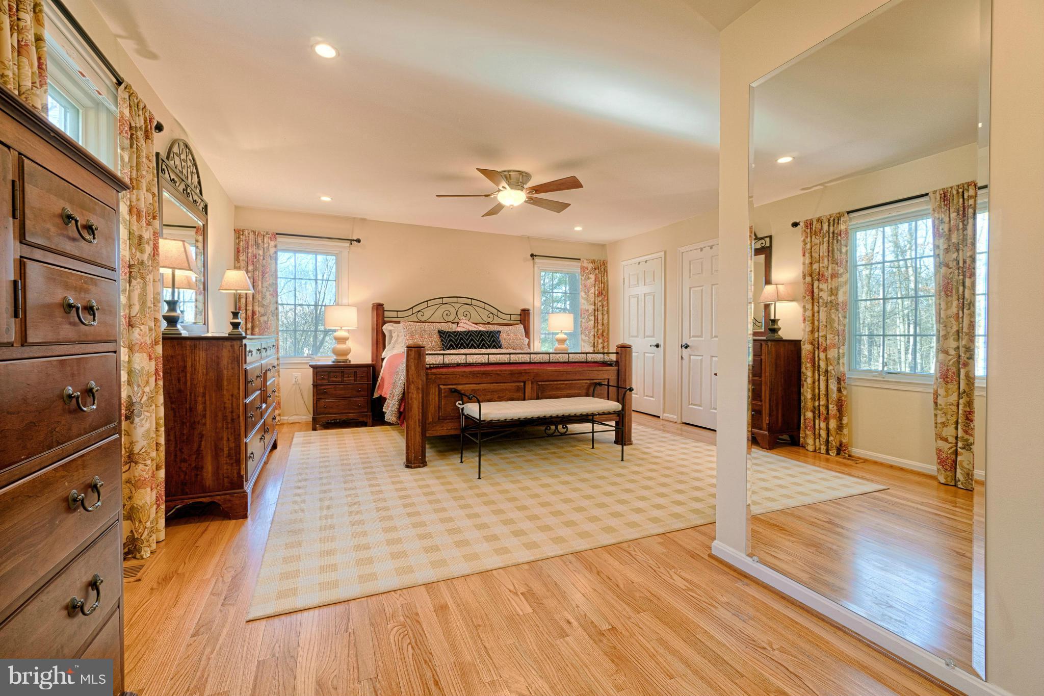 11008 Raccoon Ridge Court Reston, VA 20191 - Photo 21 of 30 a living room with furniture and a wooden floor