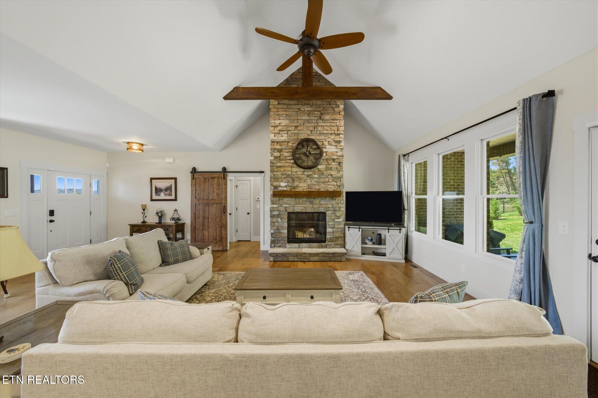 1402 Rippling Waters Circle Sevierville, TN 37876 - Photo 10 of 41 Gallery Image 10