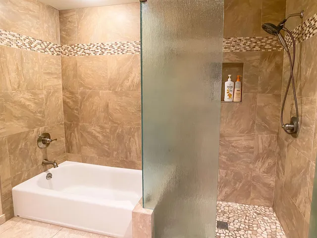 $1,295,000 | 155 Wailea Ike Place, Unit 21, Kihei, HI 96753