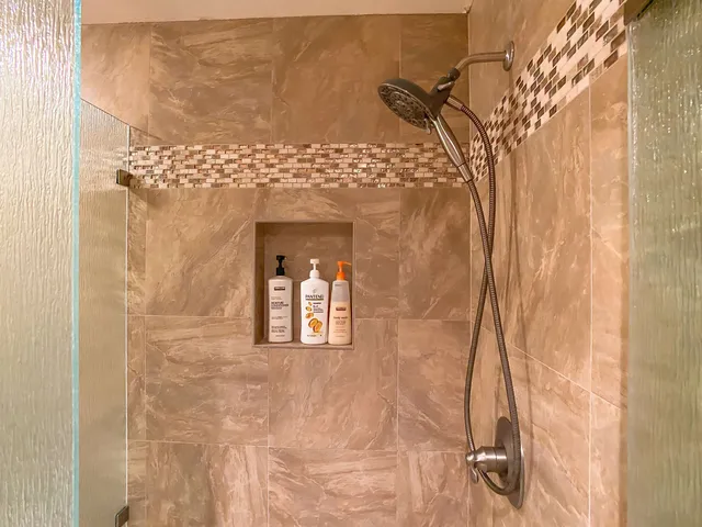 $1,295,000 | 155 Wailea Ike Place, Unit 21, Kihei, HI 96753