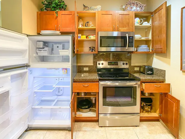 $1,295,000 | 155 Wailea Ike Place, Unit 21, Kihei, HI 96753