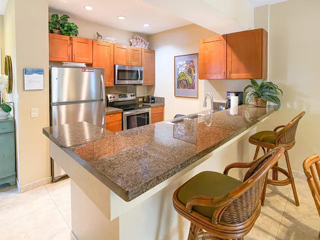 $1,295,000 | 155 Wailea Ike Place, Unit 21, Kihei, HI 96753