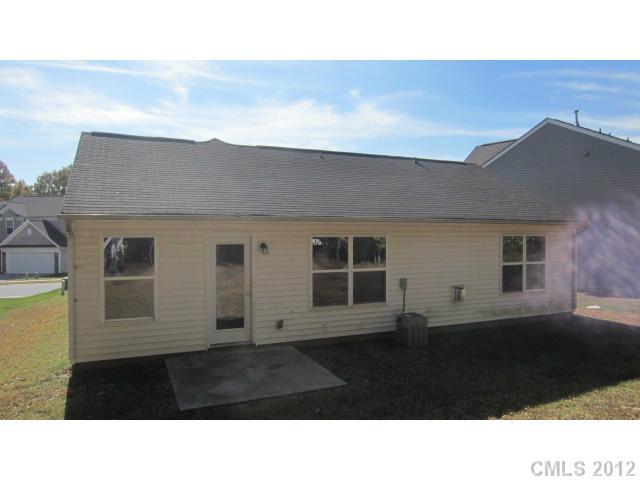 7025 Sunman Road Charlotte, NC 28216 - Photo 2 of 9 Gallery Image 2