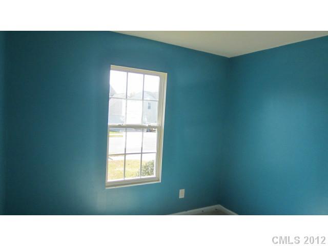 7025 Sunman Road Charlotte, NC 28216 - Photo 7 of 9 Gallery Image 7