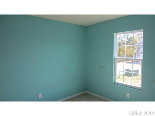 7025 Sunman Road Charlotte, NC 28216 - Photo 9 of 9 Gallery Image 9