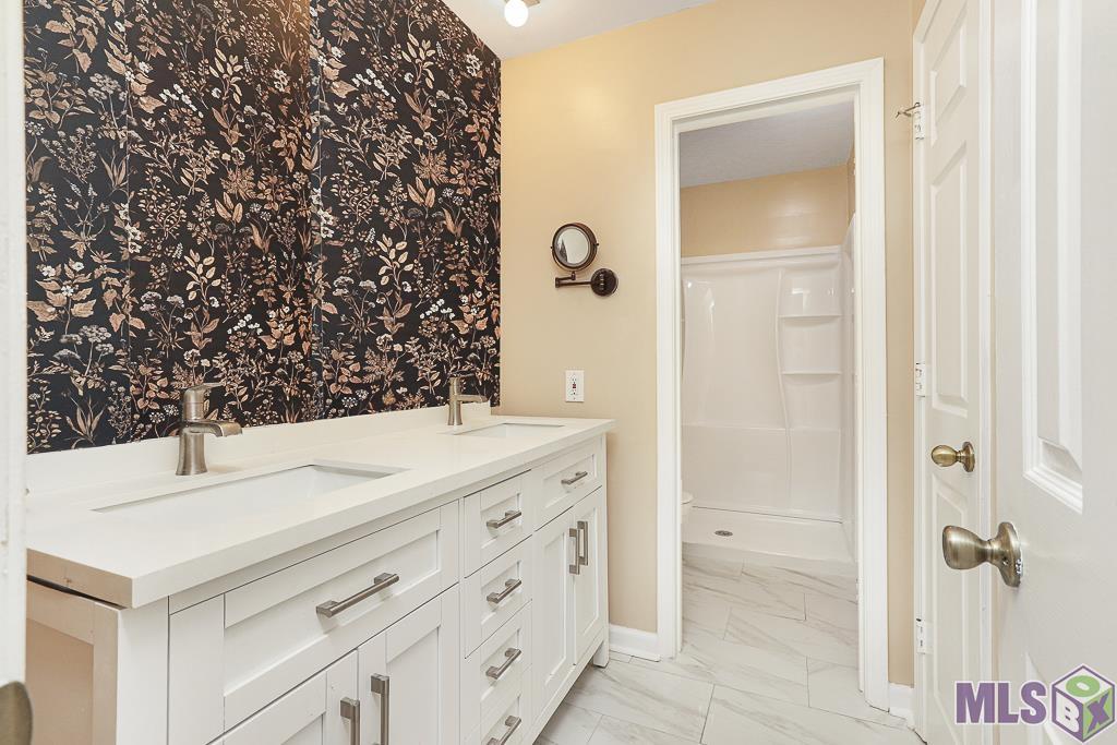 12417 Coursey Boulevard Baton Rouge, LA 70816 - Photo 16 of 22