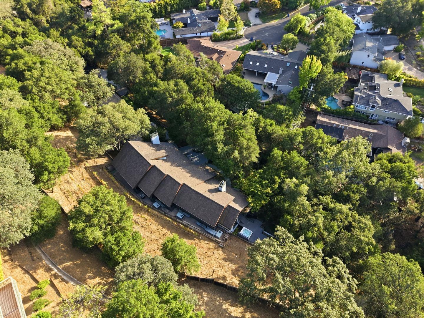 217 Mistletoe Road Los Gatos, CA 95032 - Photo 89 of 126 Gallery Image 89