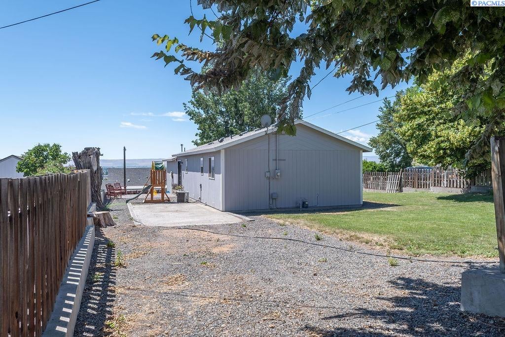 802 Rossier Street Sunnyside, WA 98944 - Photo 28 of 31 Gallery Image 28