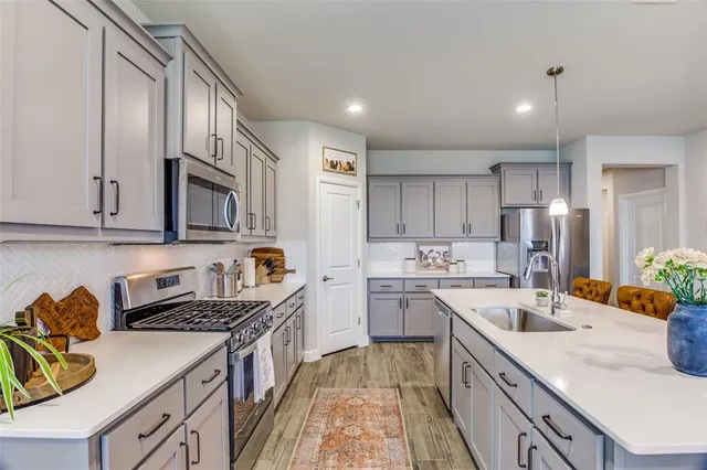 $2,700 | 2353 Waggoner Ranch Drive, Weatherford, TX 76087