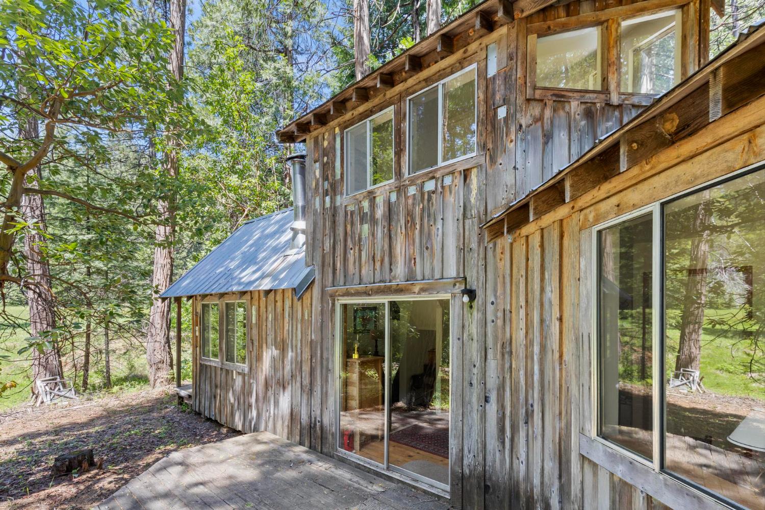 14138 La Porte Road Strawberry Valley, CA 95981 - Photo 2 of 61 Gallery Image 2