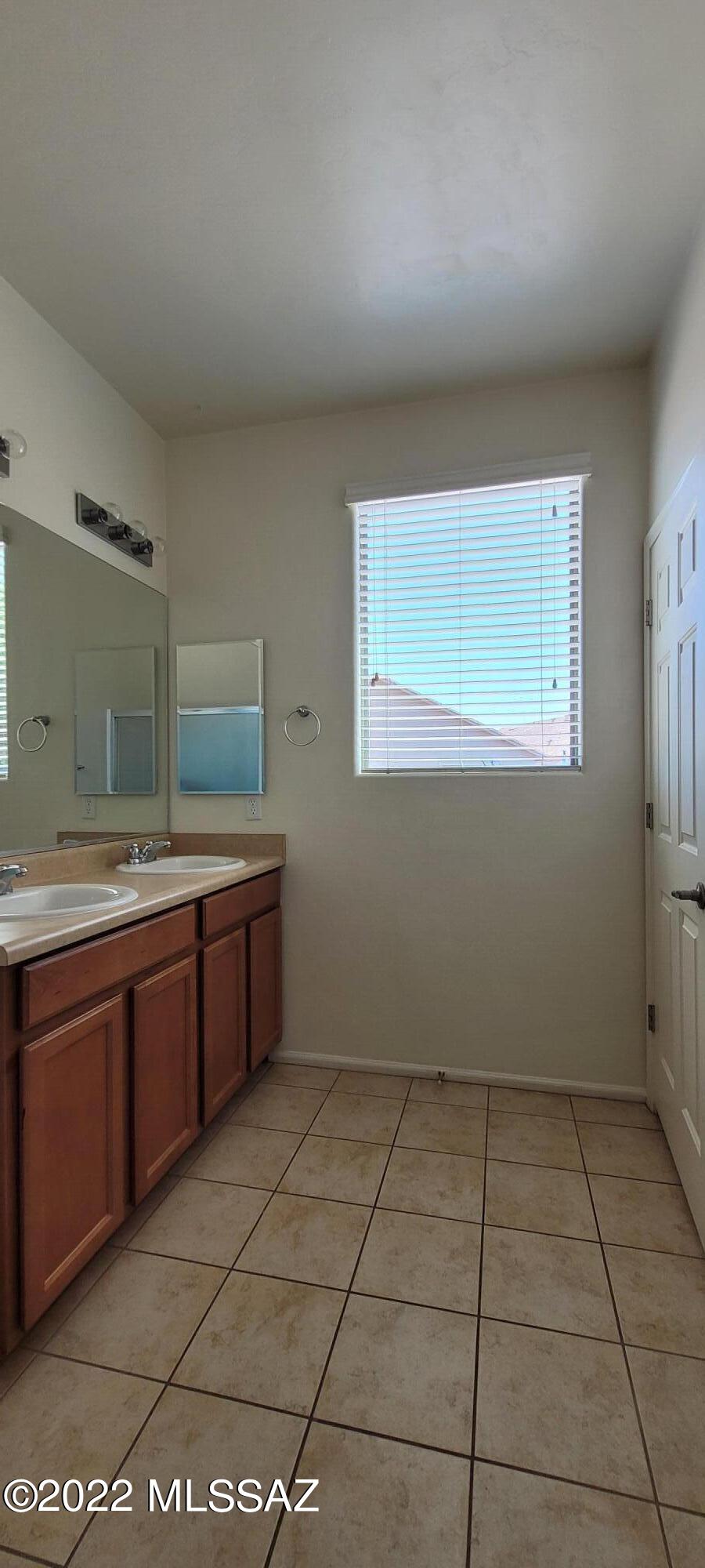 3251 South Lakeside Ridge Loop Tucson, AZ 85730 - Photo 17 of 22