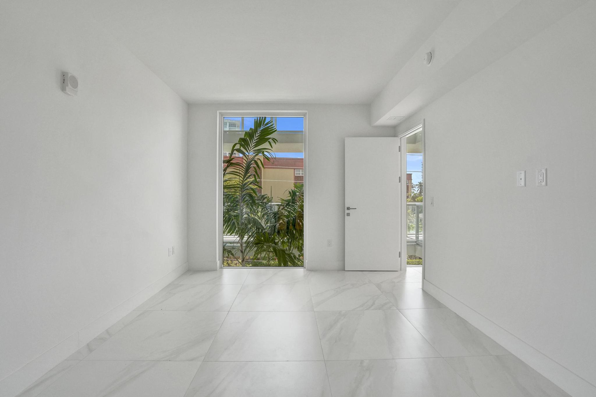 407 North Riverside Drive, Unit 303 Pompano Beach, FL 33062 - Photo 25 of 74 DSC06801
