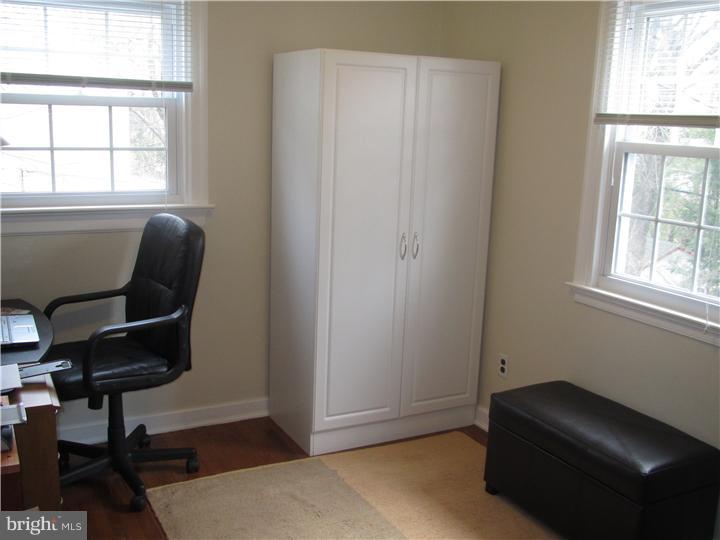 306 Twining Road Oreland, PA 19075 - Photo 14 of 18 Gallery Image 14