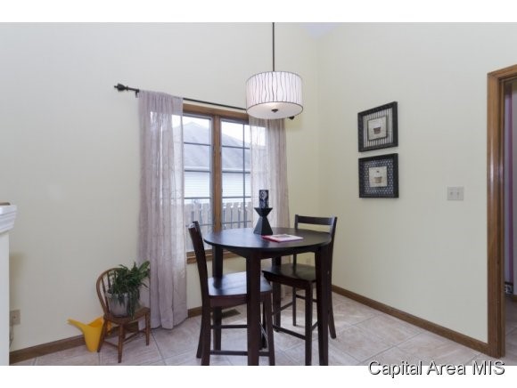 2000 Monterey Drive Springfield, IL 62711 - Photo 12 of 24 Gallery Image 12