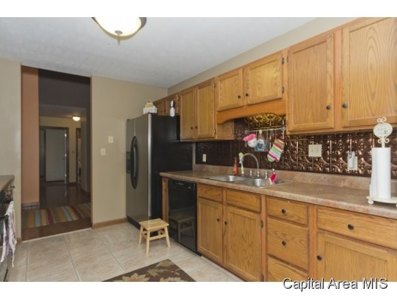 2000 Monterey Drive Springfield, IL 62711 - Photo 23 of 24 Gallery Image 23
